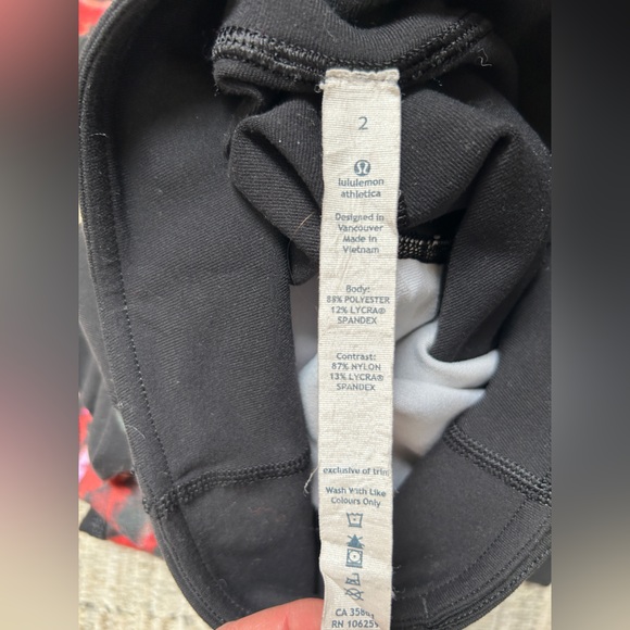 Lululemon Wunder Under 2 - Picture 8 of 9
